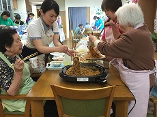 焼きそばづくり.jpg